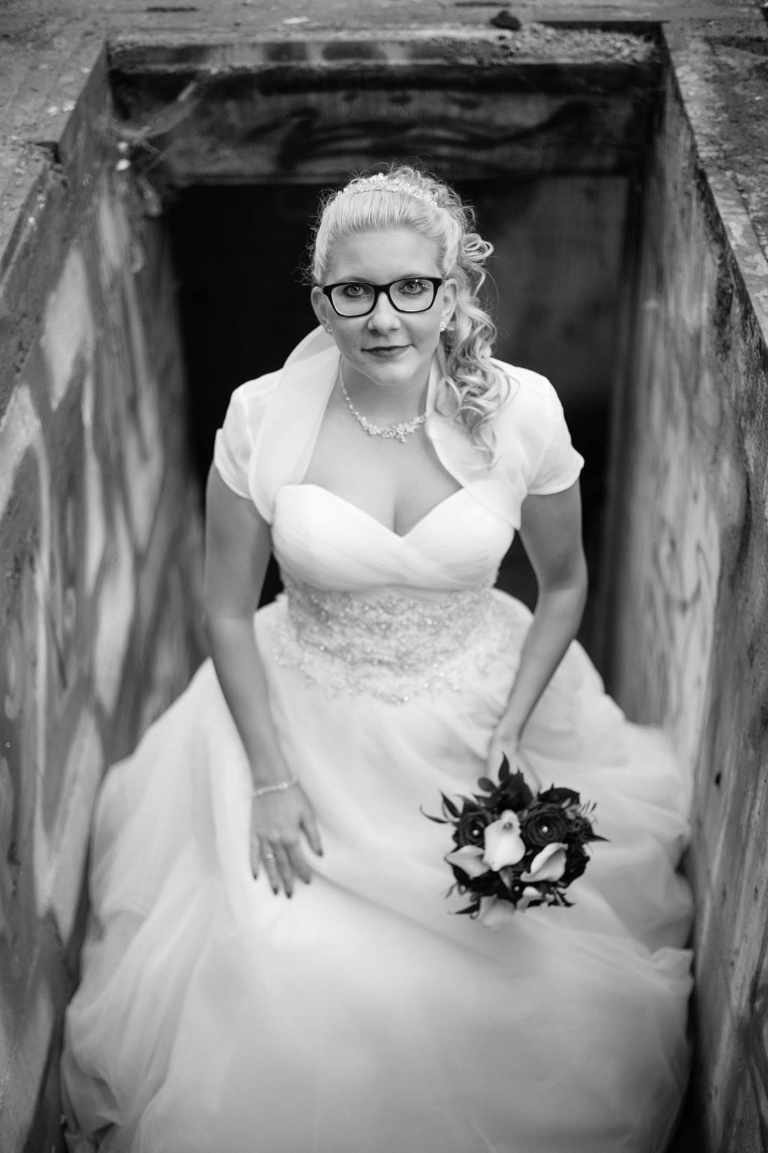 After Wedding Shoot Eileen und Christoph Hochzeitsfotos Brautfotos Brautportrait Alte Fabrik Raum Mannheim