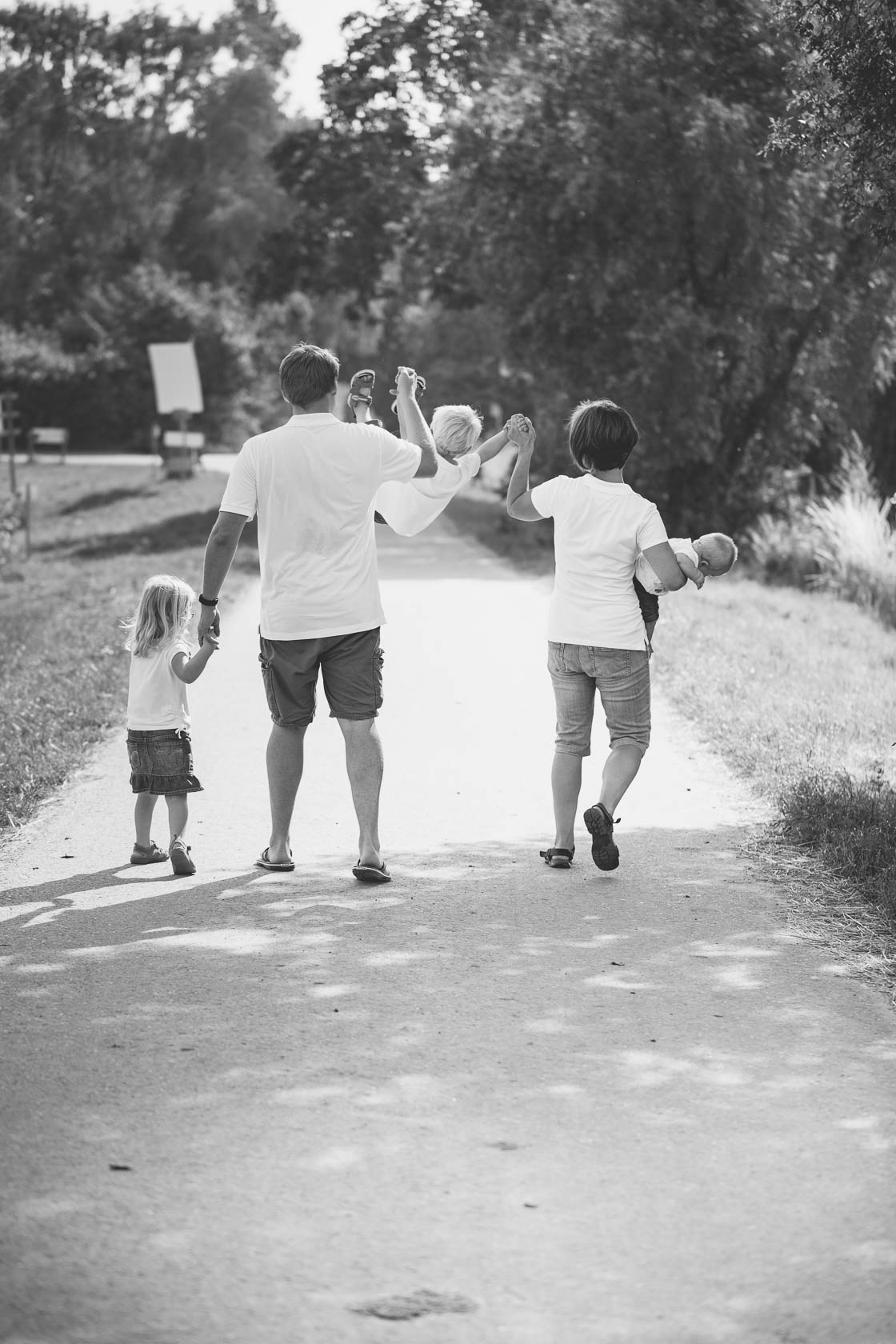 Familienfotos von Thea Philip Johannes Verena und Peter bei Speyer Engelchen Flieg