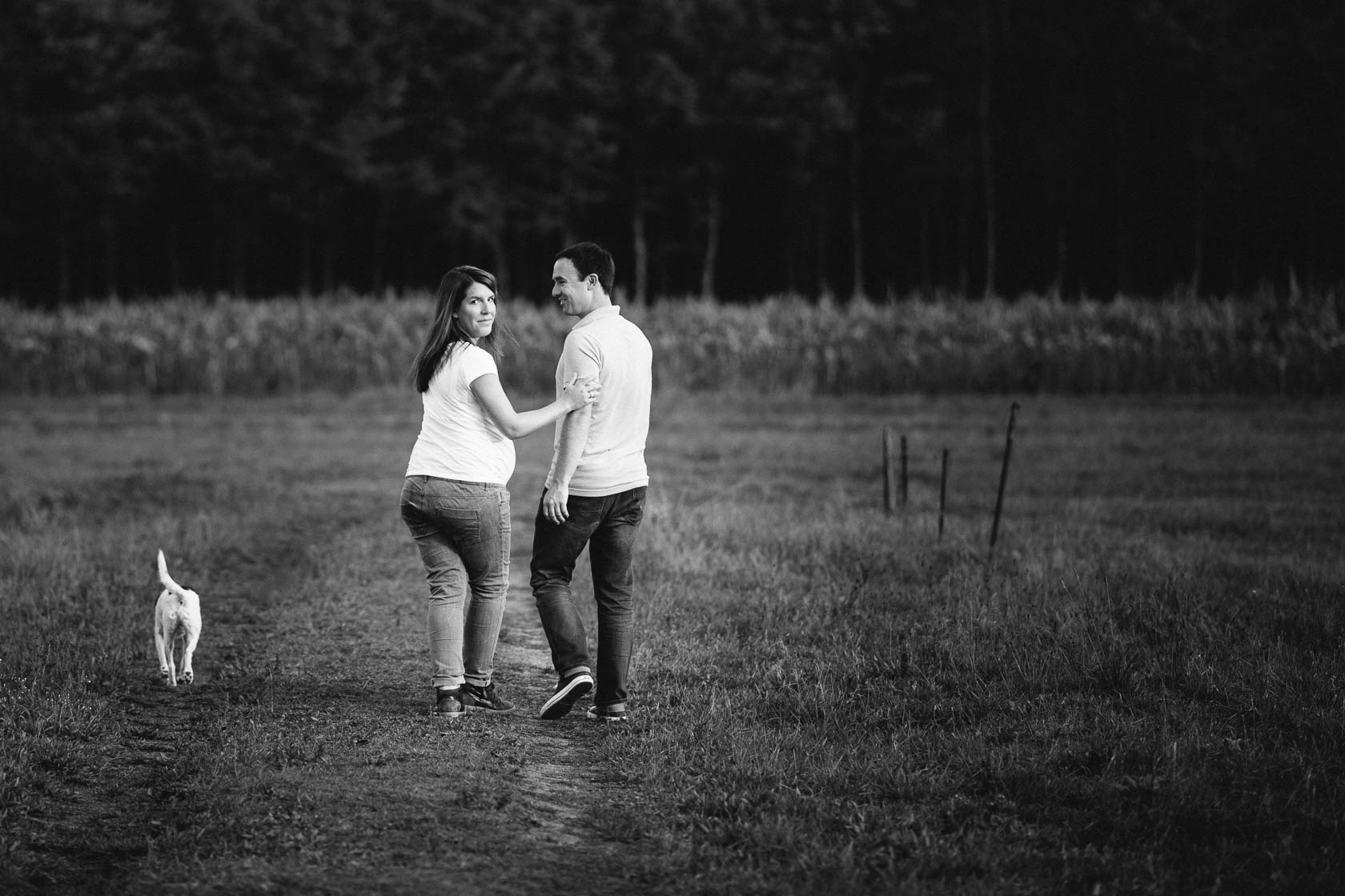 Paarshooting mit Hund in der Natur