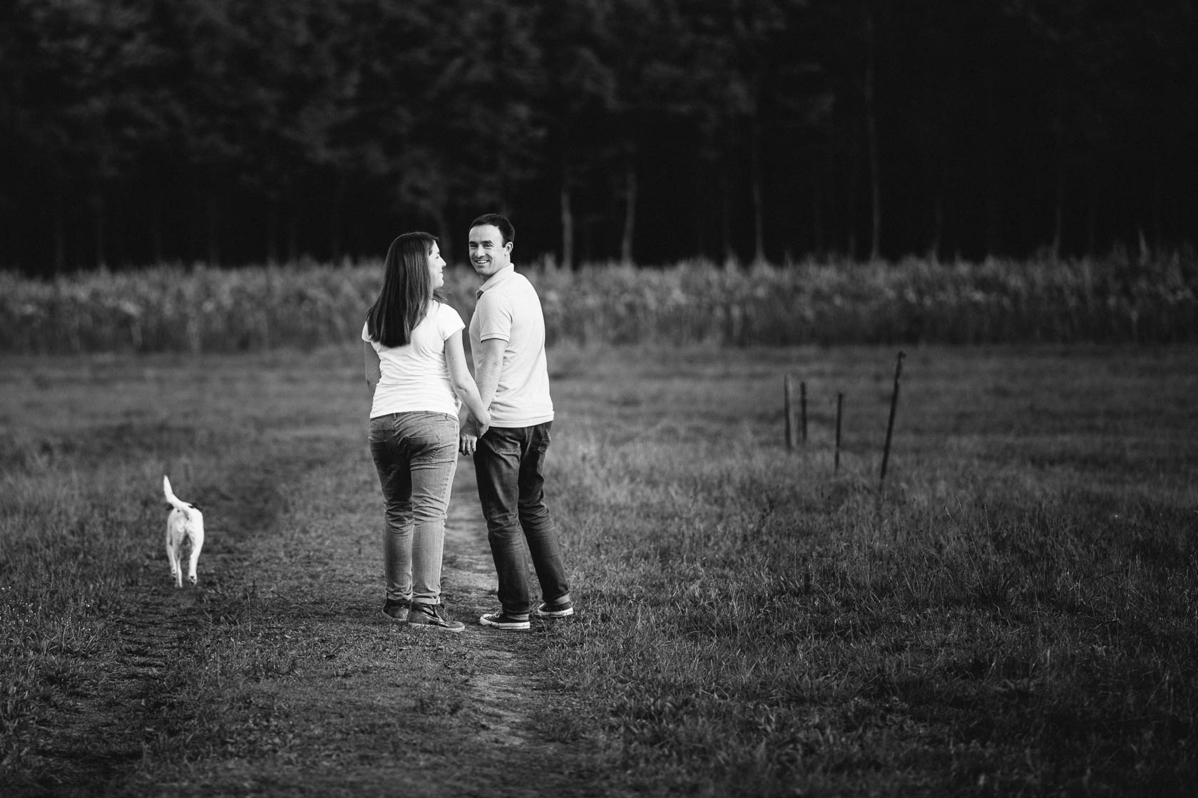 Paarshooting mit Hund in der Natur