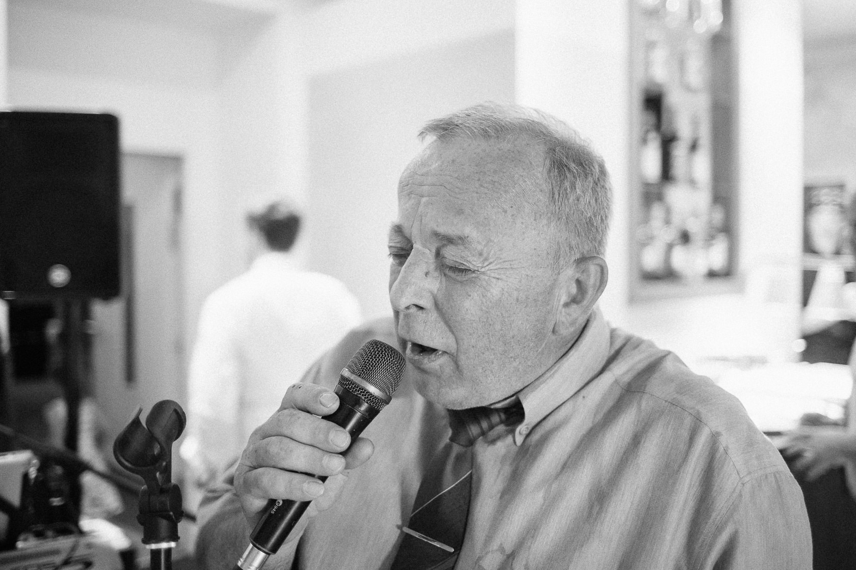 Blauweiße Hochzeit in Bad Kreuznach Tanz und Party mit der Band Mix-Tape