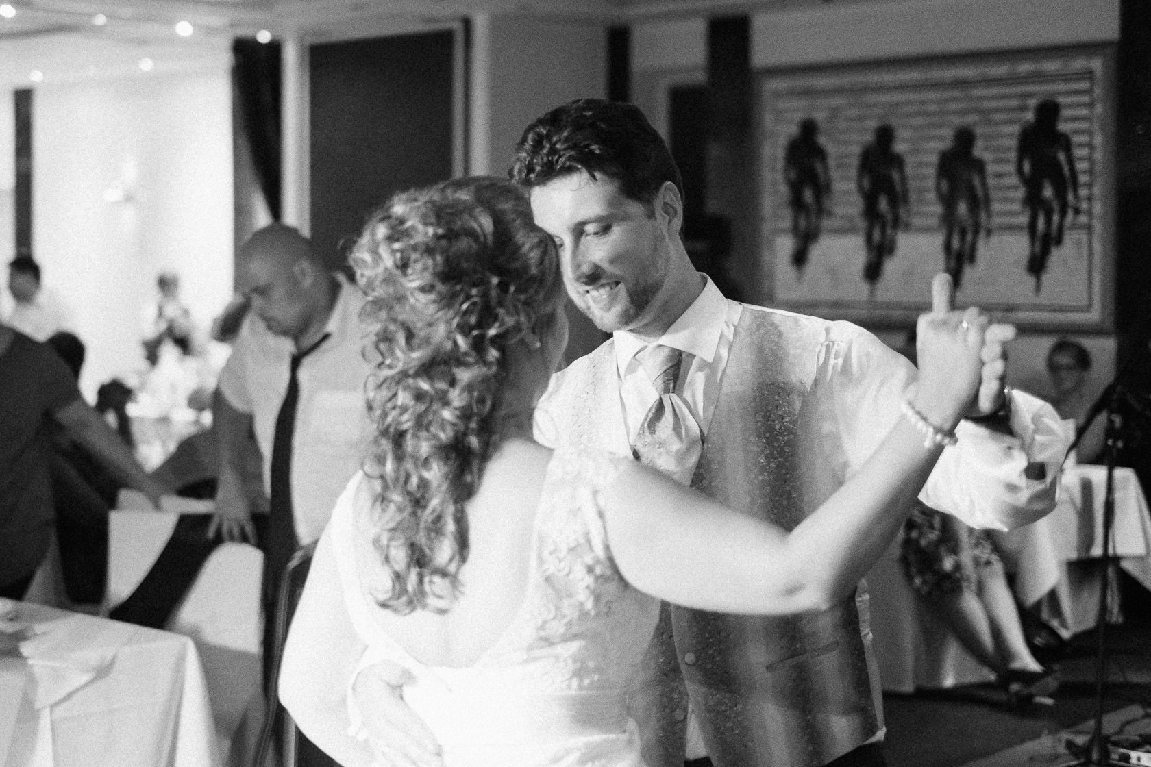 Blauweiße Hochzeit in Bad Kreuznach Tanz und Party mit der Band Mix-Tape