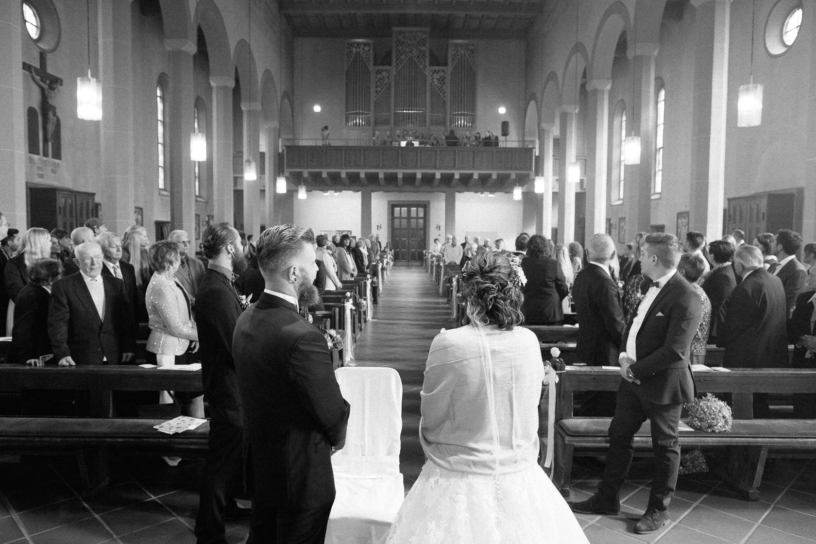 Boho Hochzeit in Waghaeusel Kirchliche Trauung in Wiesental