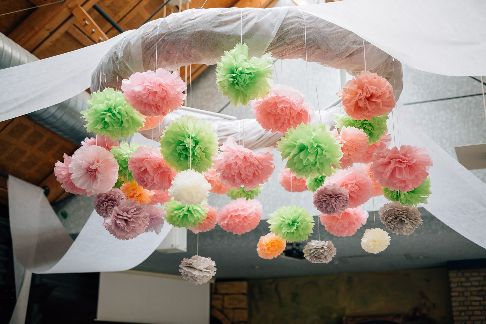 Boho Hochzeit in Waghaeusel Dekoration und Details Gasthaus Einhorn Philippsburg