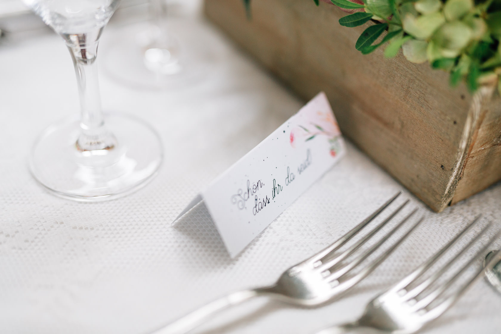 Boho Hochzeit in Waghaeusel Dekoration und Details Gasthaus Einhorn Philippsburg