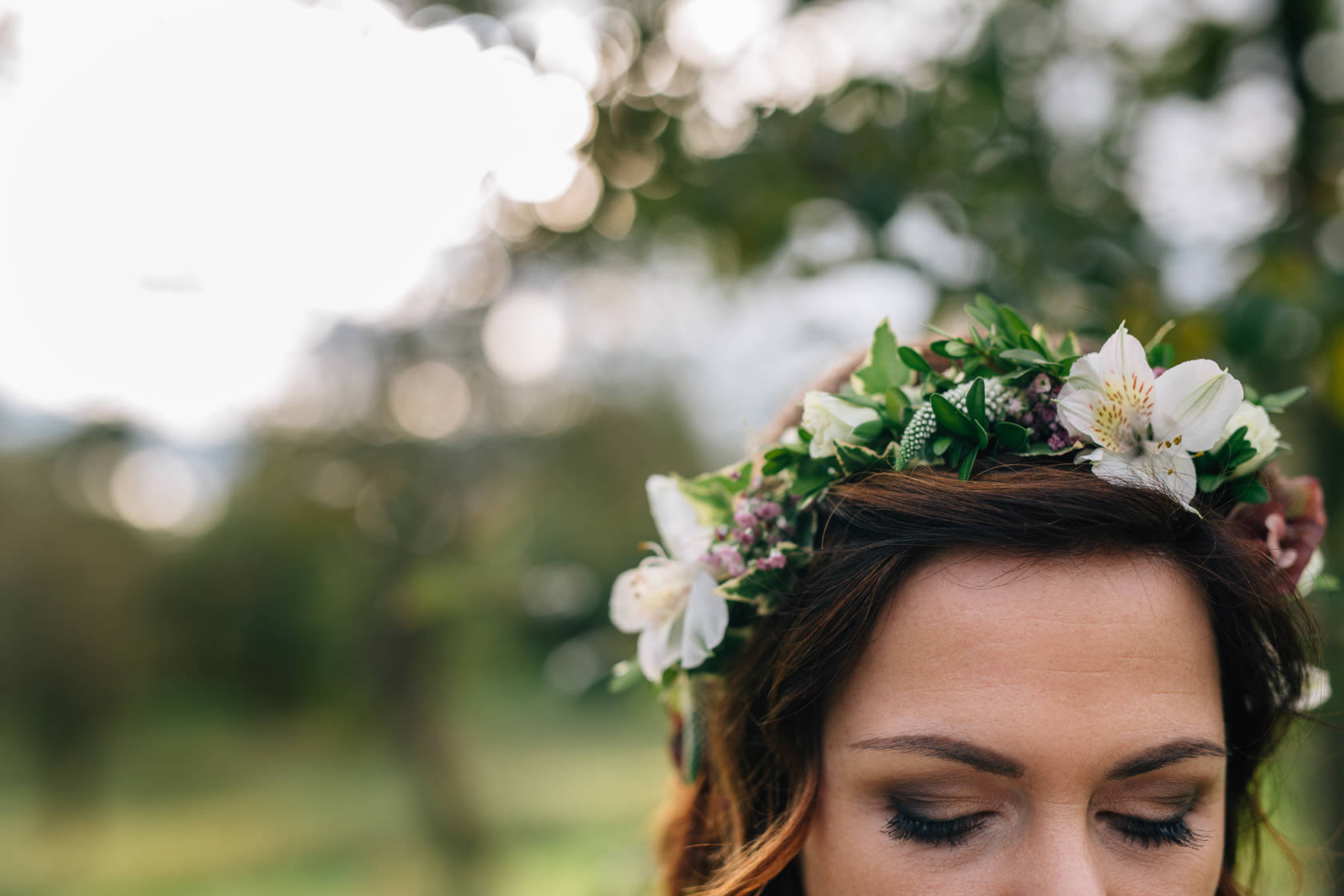 Boho Hochzeit in Waghaeusel Paarshooting Outdoor Wiese Sonnenuntergang