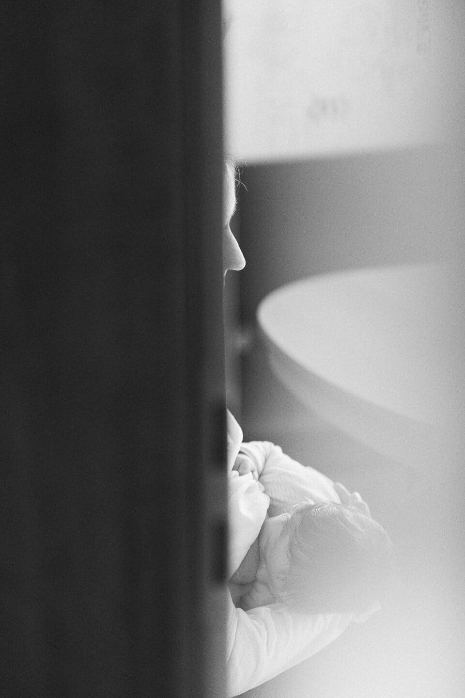 Familienfotograf Karlsruhe Homestory Newborn Fotoshooting Natuerliche Fotografie Echtes Leben Echte Fotografie Neugeborenenfotografie