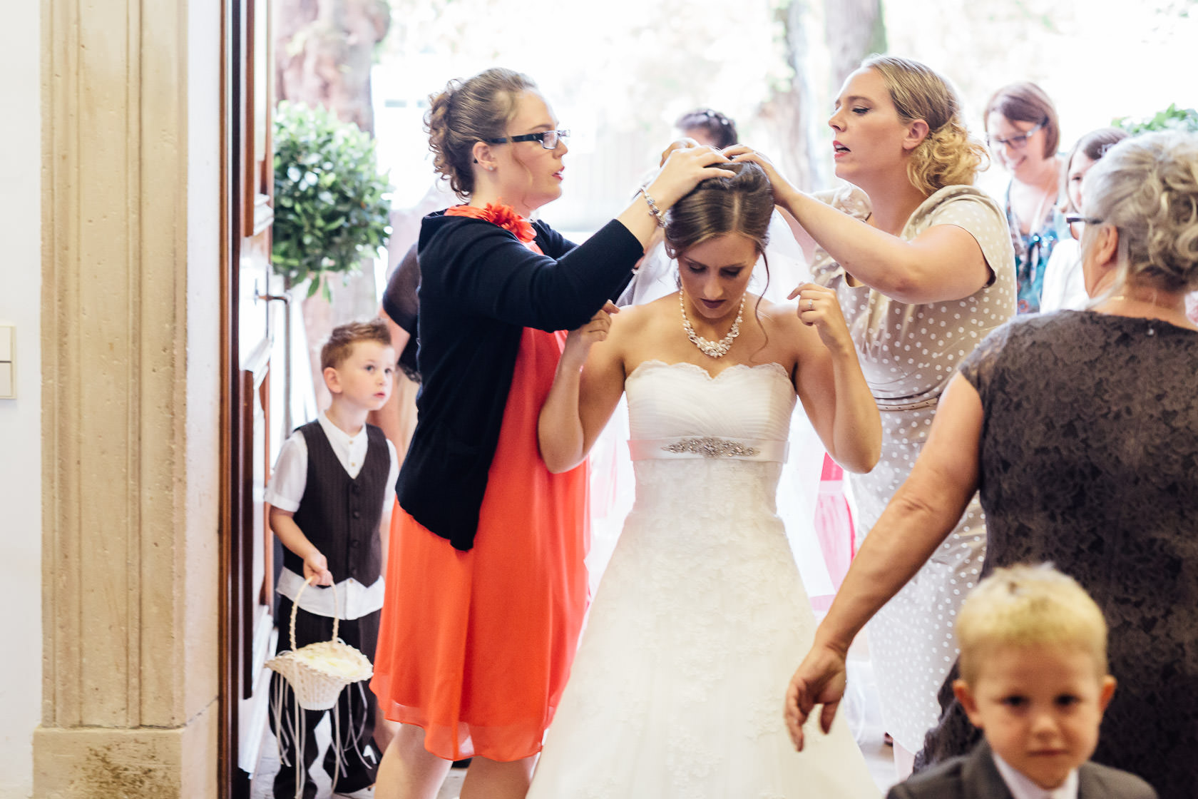 Hochzeit Carmen und Dirk in Bad Kreuznach Trauung in der Pauluskirche Ankunft der Braut