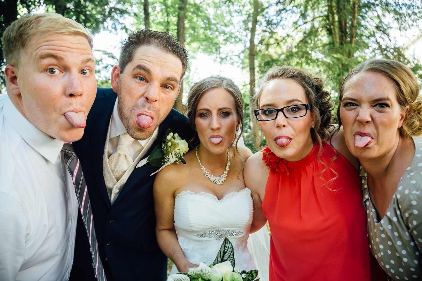 Momente der Hochzeitsfeier im Garten des Kurhaus Bad Münster