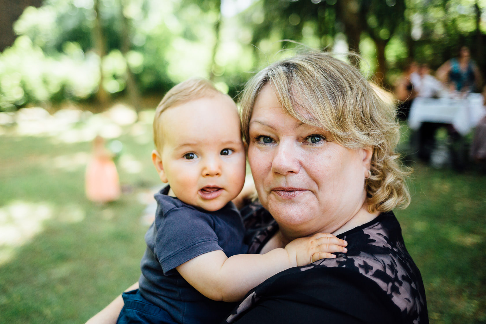 Momente der Hochzeitsfeier im Garten des Kurhaus Bad Münster