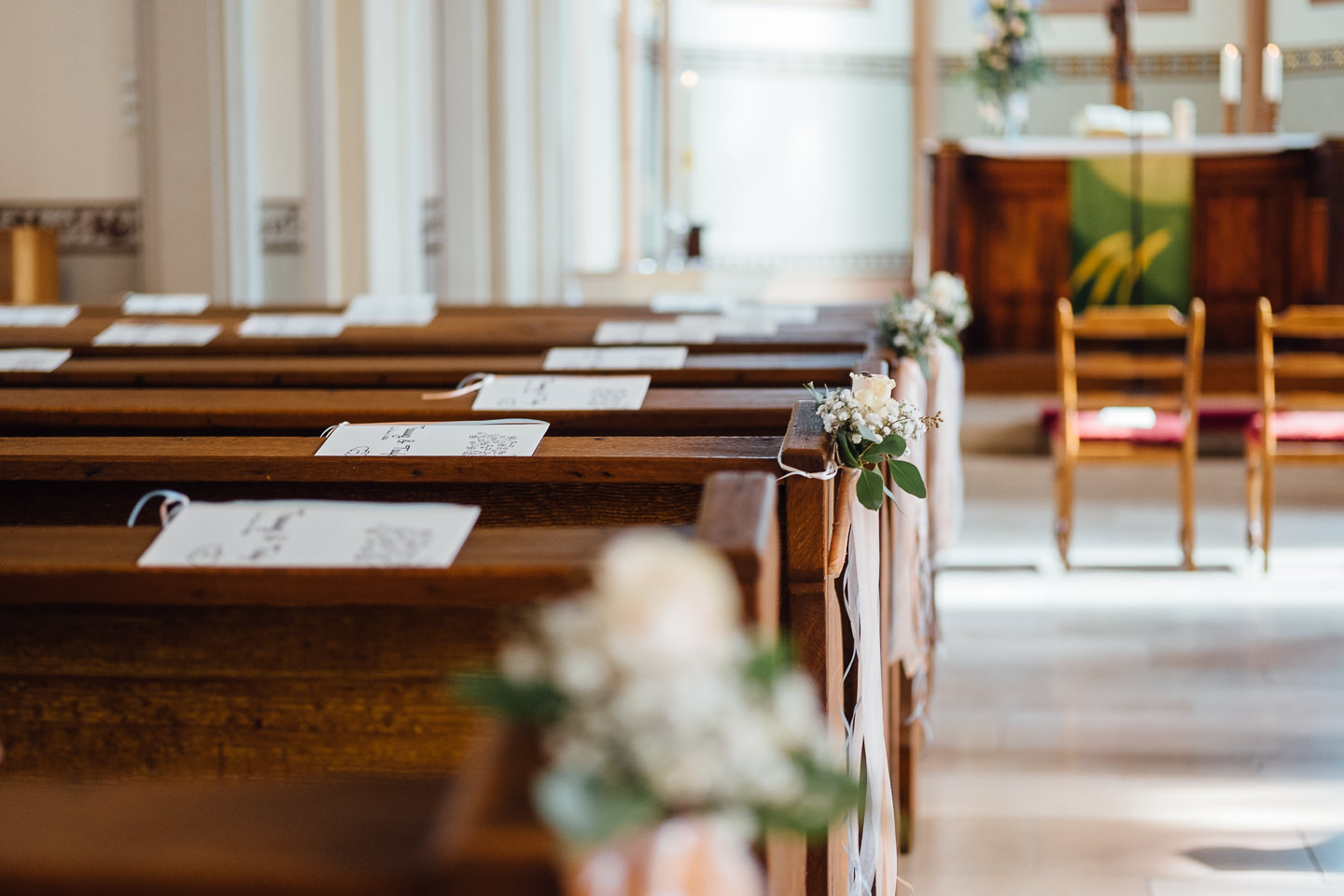Hochzeitsfotograf Kraichgau Weingut Heitlinger Xenia und Florian Kirchliche Trauung und Taufe Hochzeit als Familie