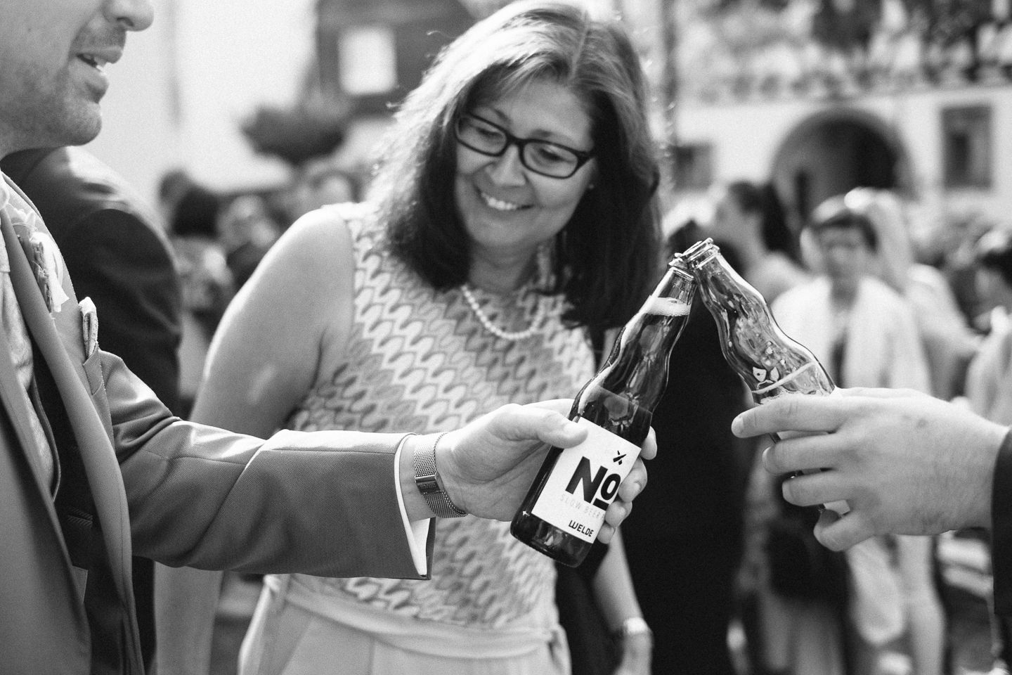 Hochzeitsfotograf Kraichgau Weingut Heitlinger Xenia und Florian Kirchliche Trauung und Taufe Hochzeit als Familie