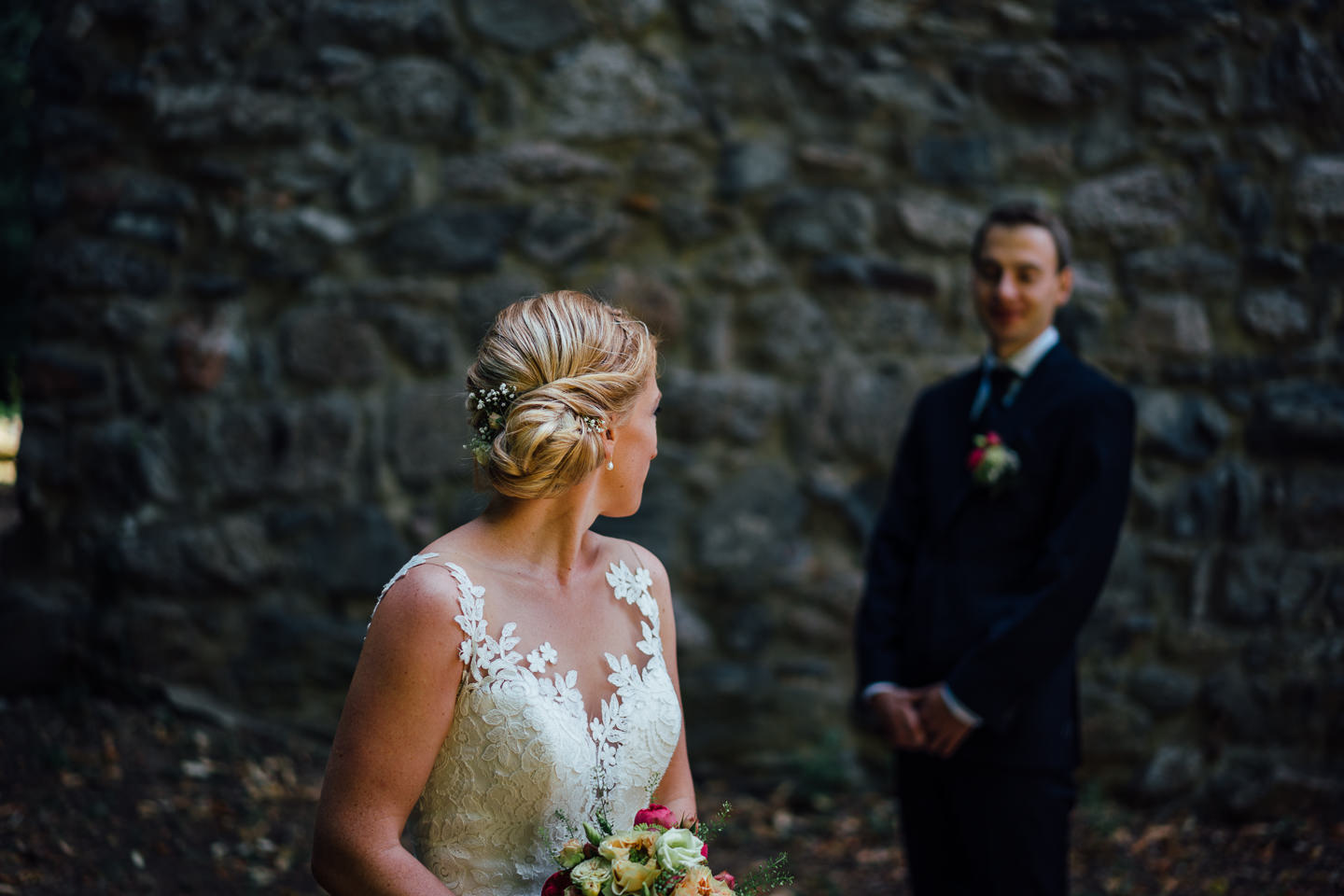 Hochzeitsfotograf Odenwald Burgruine Rodenstein Janina und Henrik Paarfotos auf der Burgruine