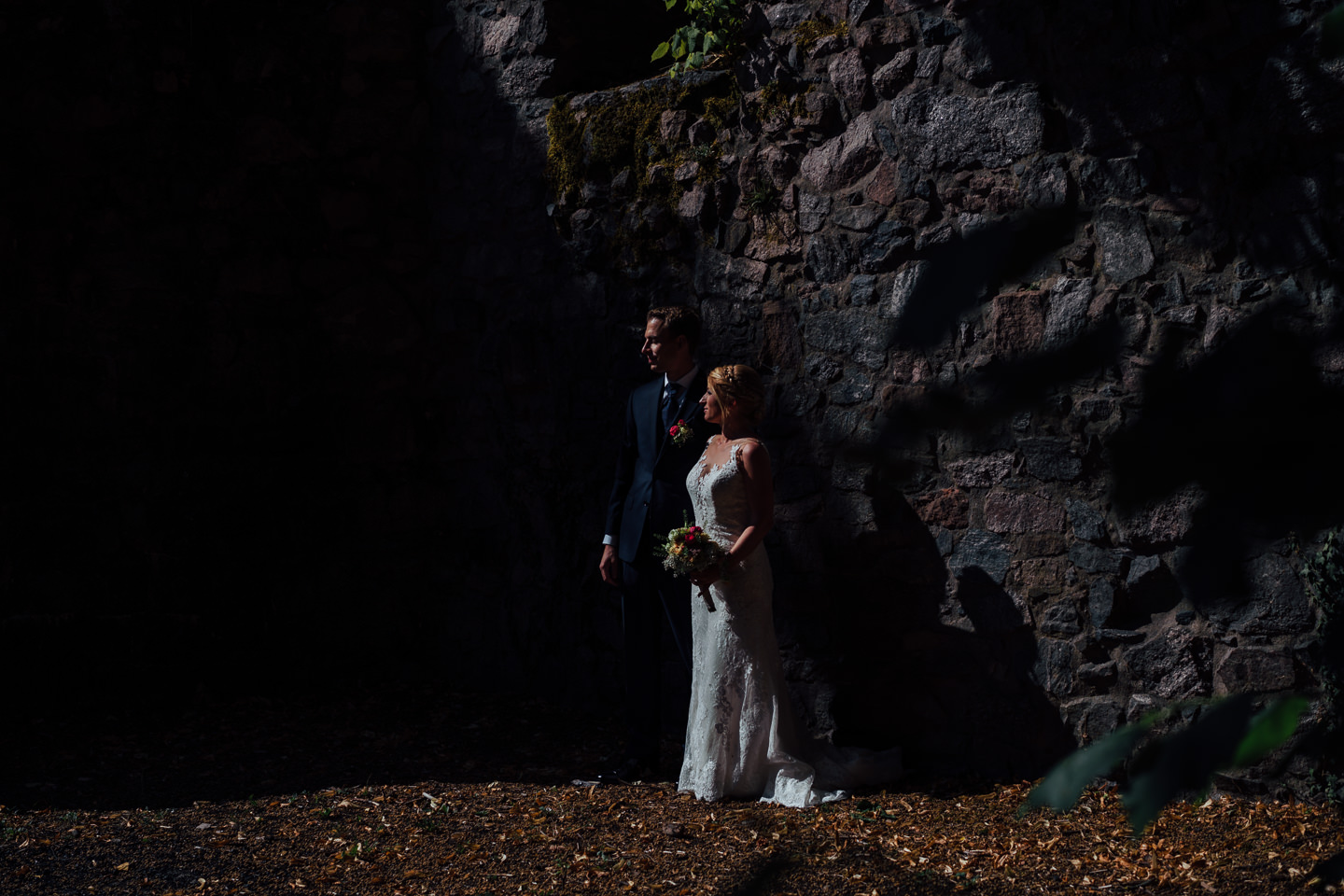 Hochzeitsfotograf Odenwald Burgruine Rodenstein Janina und Henrik Paarfotos auf der Burgruine