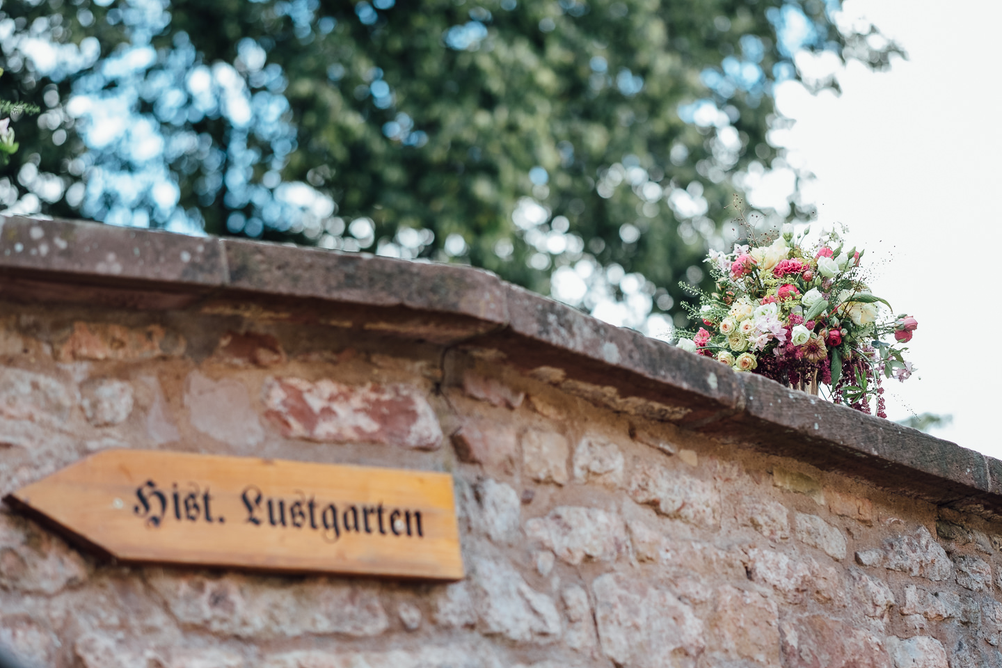 Hochzeitsfotograf Odenwald Burgruine Rodenstein Janina und Henrik Hochzeitsreportage Trauung in Bad Koenig