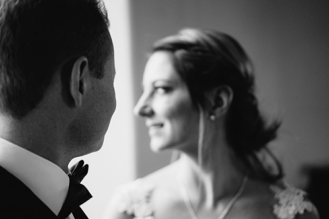 Hochzeitsfotograf Speyer Dezemberhochzeit Eremitage Waghaeusel Hochzeitsfotos Brautpaar Portraits Hochzeitsportrait