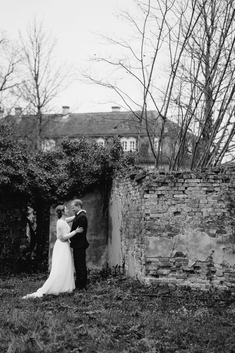 Hochzeitsfotograf Speyer Dezemberhochzeit Eremitage Waghaeusel Hochzeitsfotos Brautpaar Portraits Hochzeitsportrait