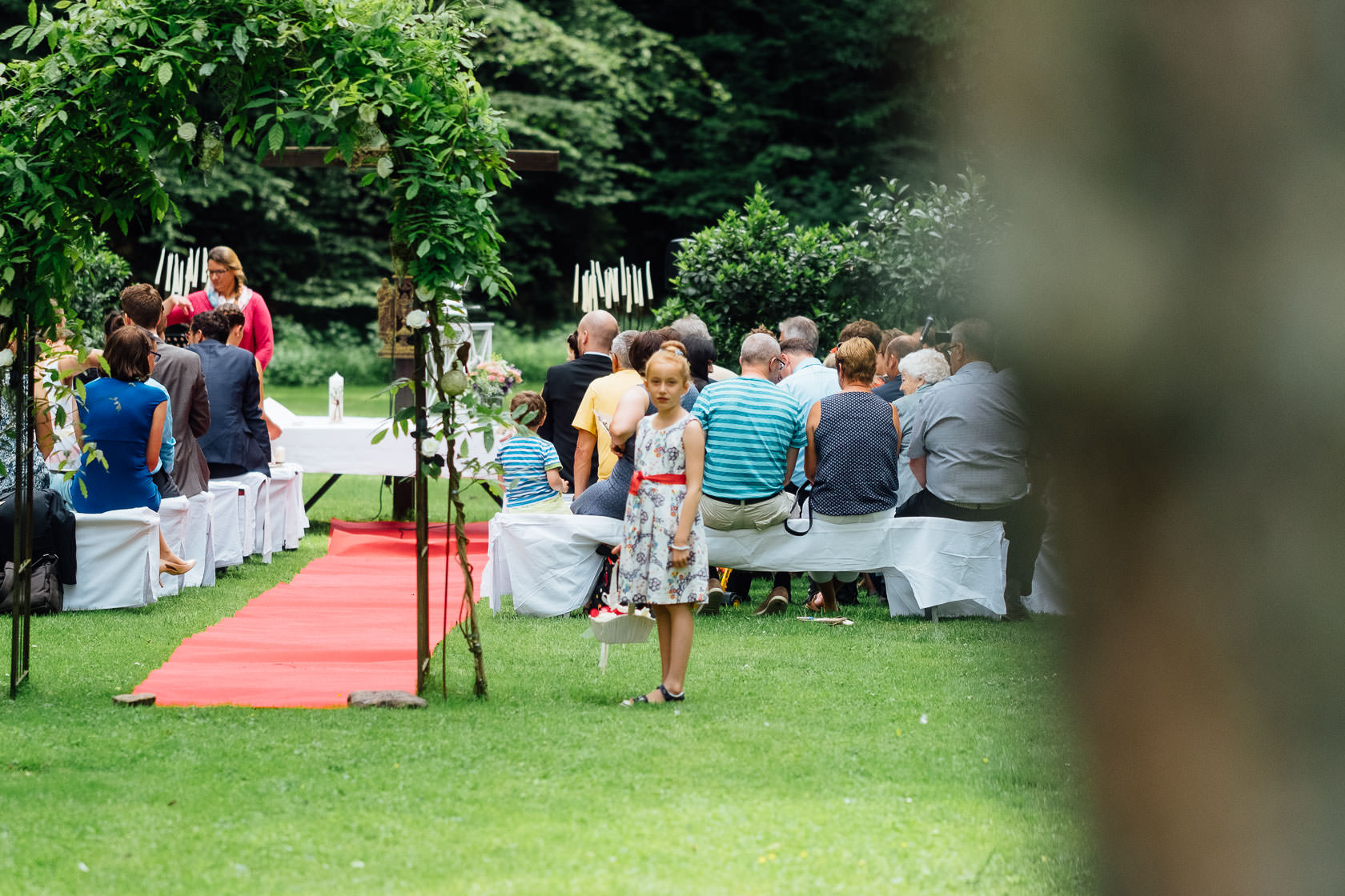 Hochzeitsfotograf Trauhochzeit in der Heidersbacher Muehle Nadine und Michael Natur Hochzeitsreportage Sommer Sonne Gewitter Freie Trauung