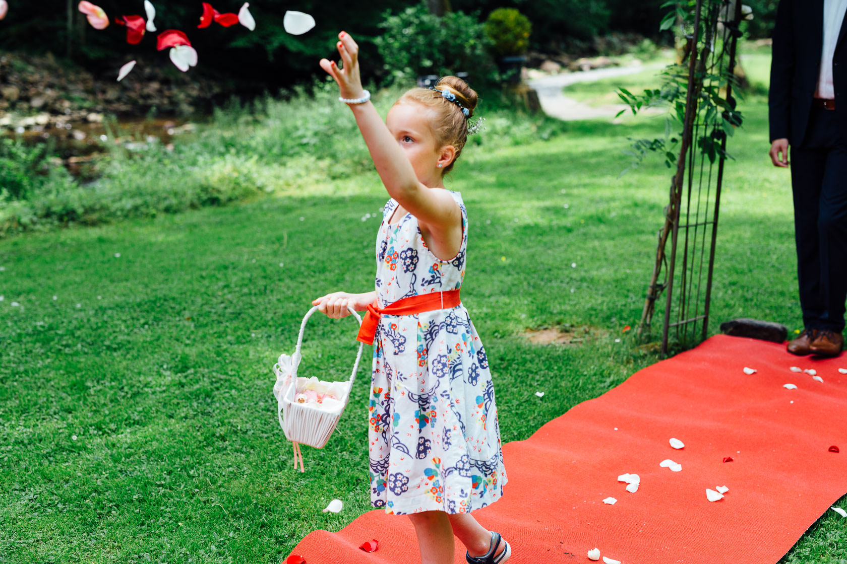 Hochzeitsfotograf Trauhochzeit in der Heidersbacher Muehle Nadine und Michael Natur Hochzeitsreportage Sommer Sonne Gewitter Freie Trauung