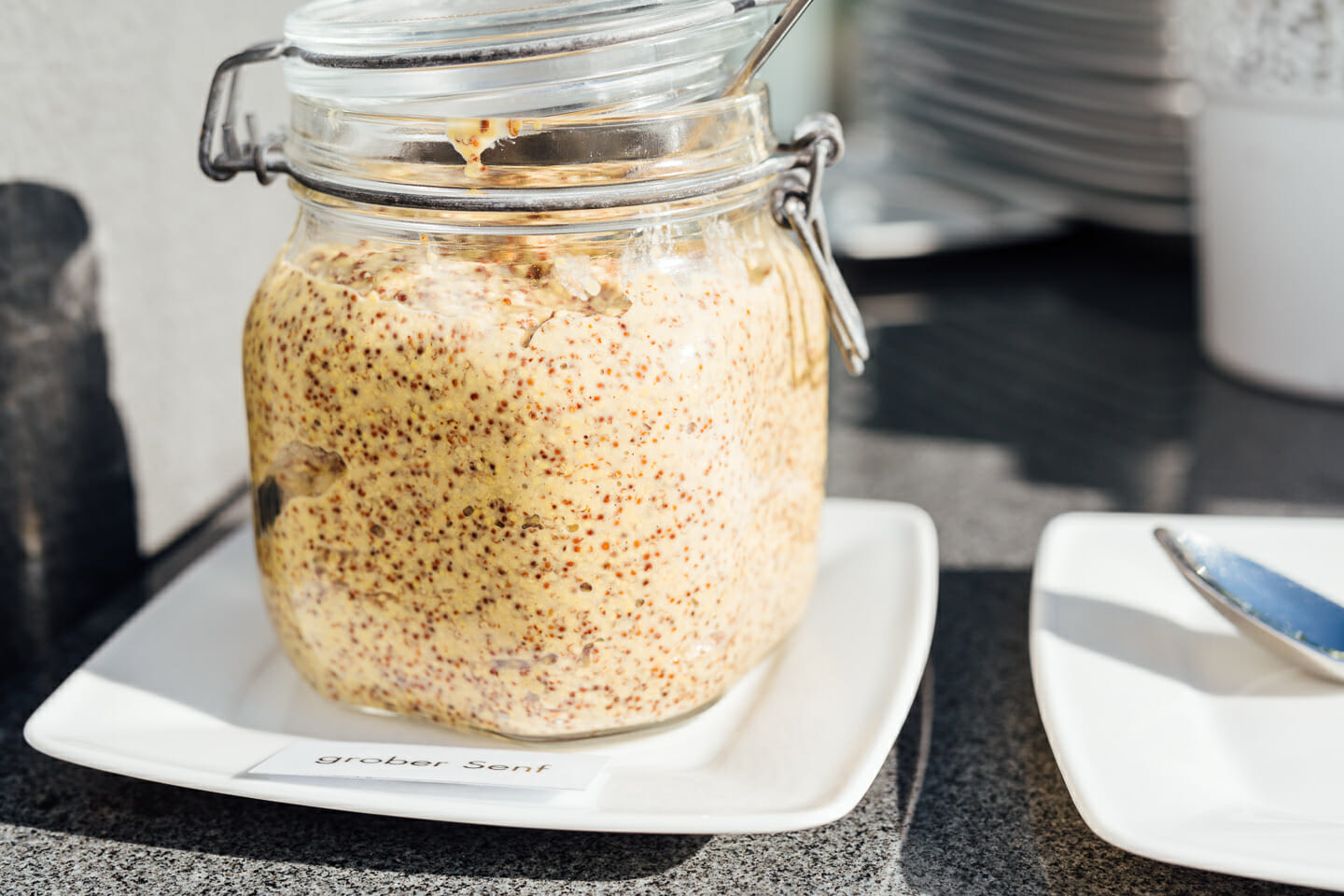 Sabrina und Jochen Sommerhochzeit in Schwetzingen Hochzeitsreportage Hochzeitsfotograf Rhein-Neckar Hochzeitsfotograf Mannheim Buffet