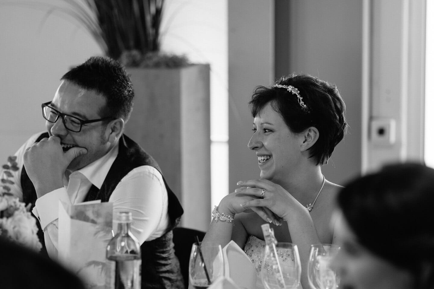 Sabrina und Jochen Sommerhochzeit in Schwetzingen Hochzeitsreportage Hochzeitsfeier Fotoreportage Miio Schwetzingen