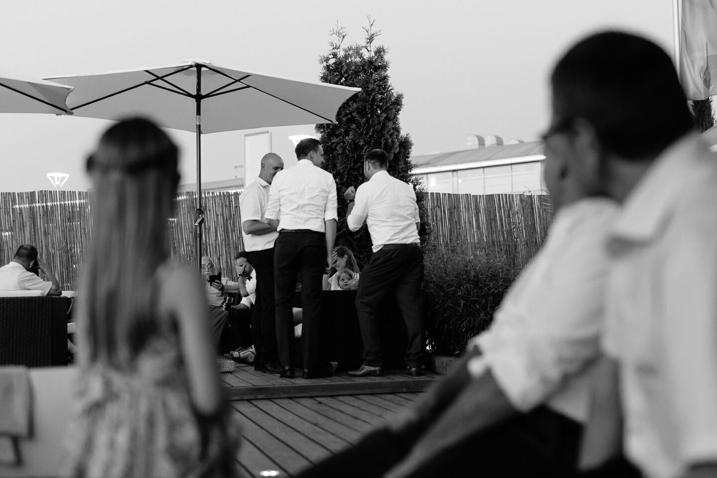 Sabrina und Jochen Sommerhochzeit in Schwetzingen Hochzeitsreportage Hochzeitsfeier Fotoreportage Miio Schwetzingen